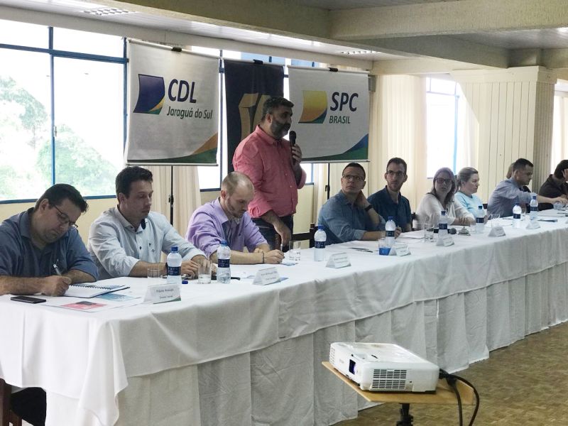CDL realiza Plenária mensal