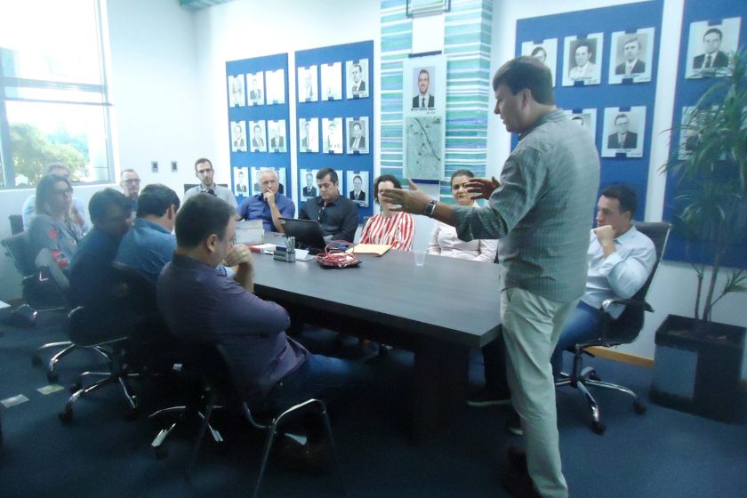 Vice-prefeito Jaraguá do Sul apresenta projeto para os lojistas do Calçadão