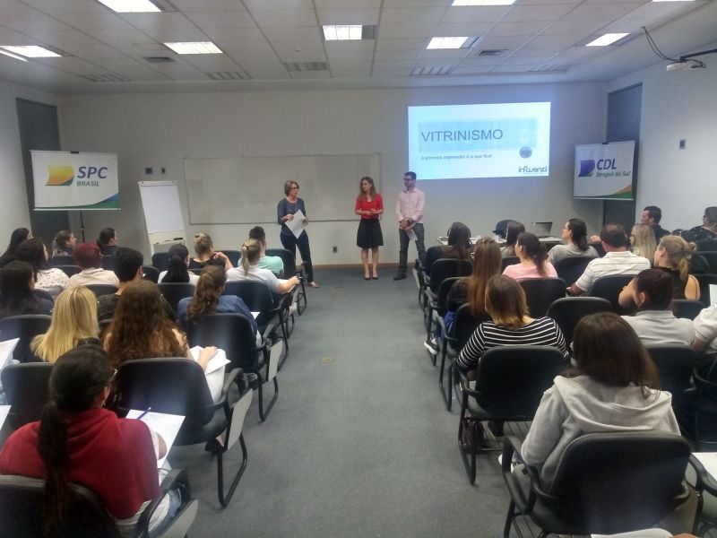 CDL realiza Workshop de Vitrinismo
