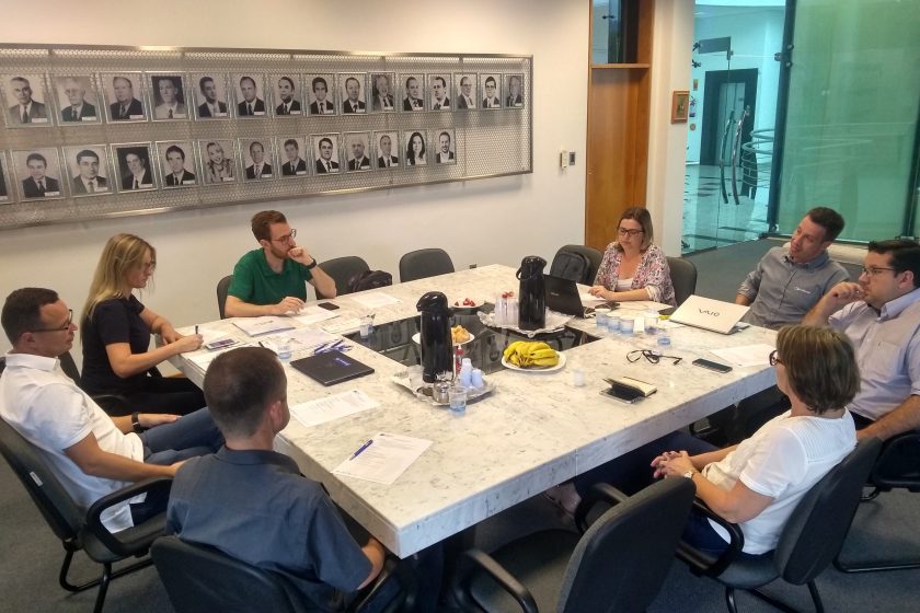 Reunião mensal da Diretoria da CDL é realizada