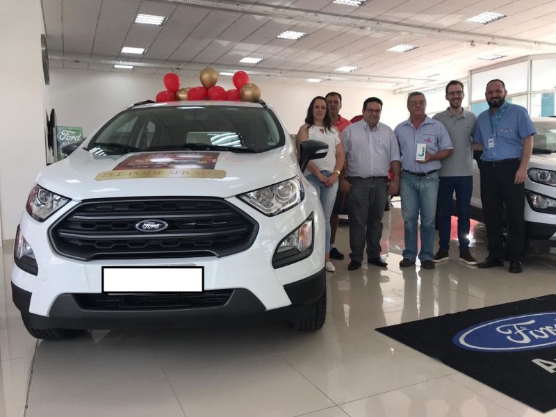 Realizada a entrega do automóvel EcoSport da campanha “Um Natal Encantado”