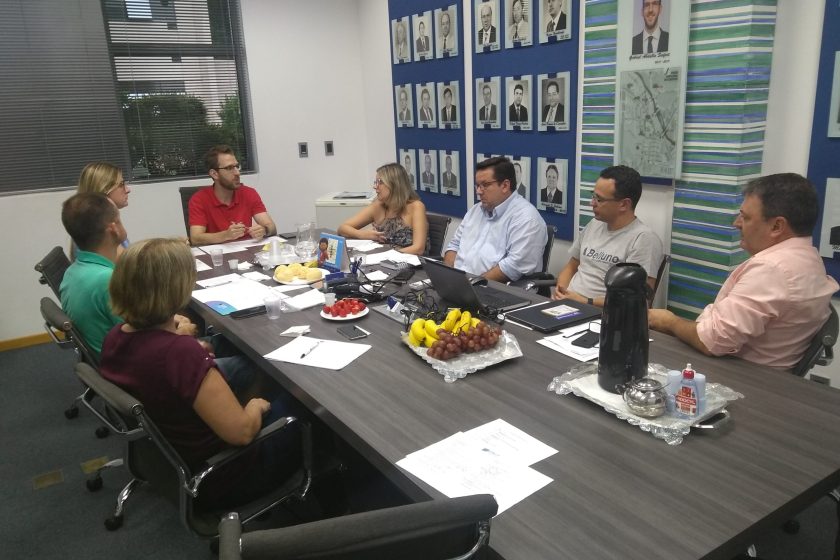 Reunião mensal da Diretoria é realizada na CDL