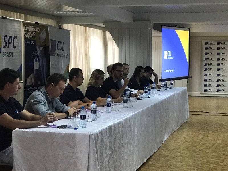Análise econômica para 2019 e lançamento de Campanha em Plenária da CDL