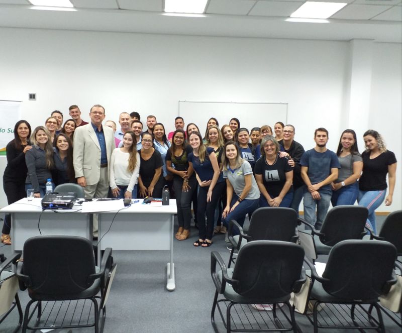 Promovendo a capacitação, CDL realiza Curso de Vendas