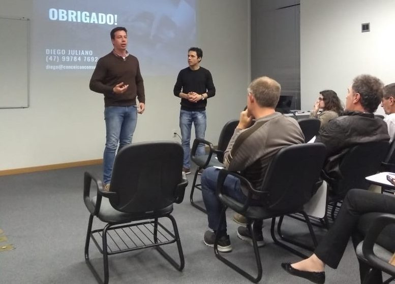 Reunião mensal do NDL Centro