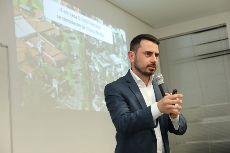 Palestra Raio X do Consumo em Santa Catarina