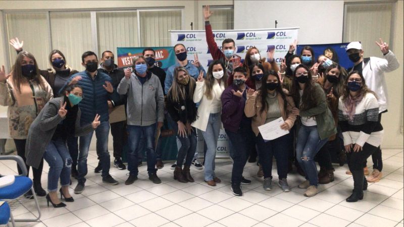 CDL Jaraguá do Sul finaliza mais uma turma da Academia do Comércio