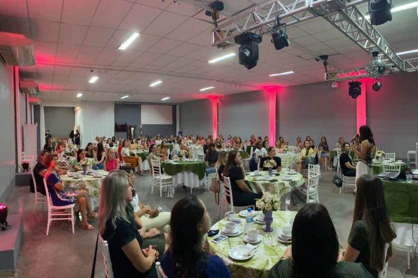 CDL promove evento sobre liderança feminina e reúne mais de cem mulheres