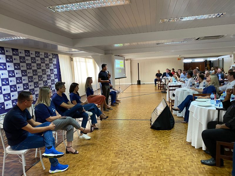 Tendências para o varejo são apresentadas em plenária da CDL de Jaraguá do Sul