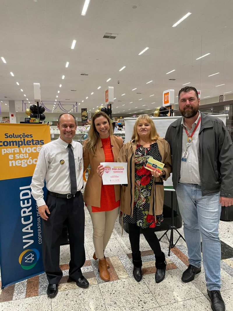 Ganhadores da promoção de Dia das Mães da CDL de Jaraguá do Sul
