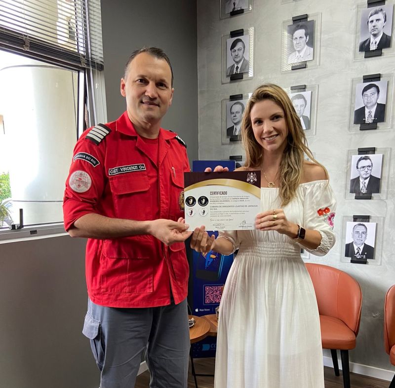 CDL de Jaraguá do Sul é certificada como Empresa Amiga dos Bombeiros Voluntários de Jaraguá do Sul