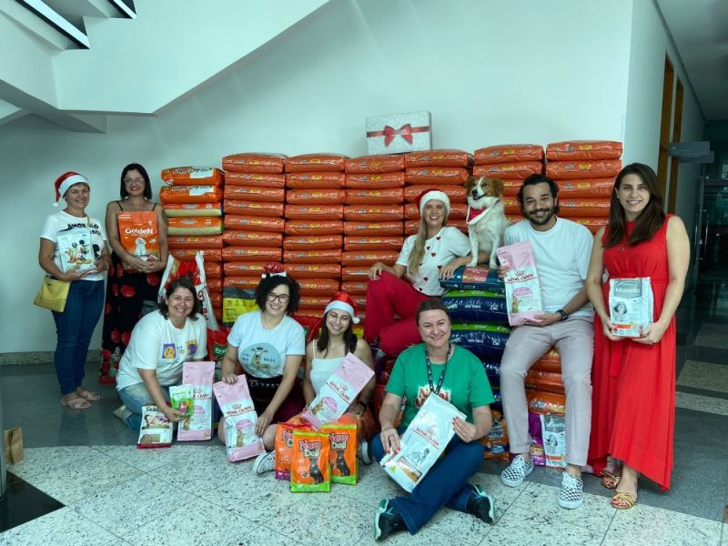 Campanha Árvore Pet Solidária arrecada mais de duas toneladas de ração