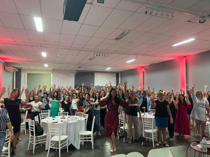 CDL realiza café da manhã, e palestra, em homenagem ao Dia da Mulher