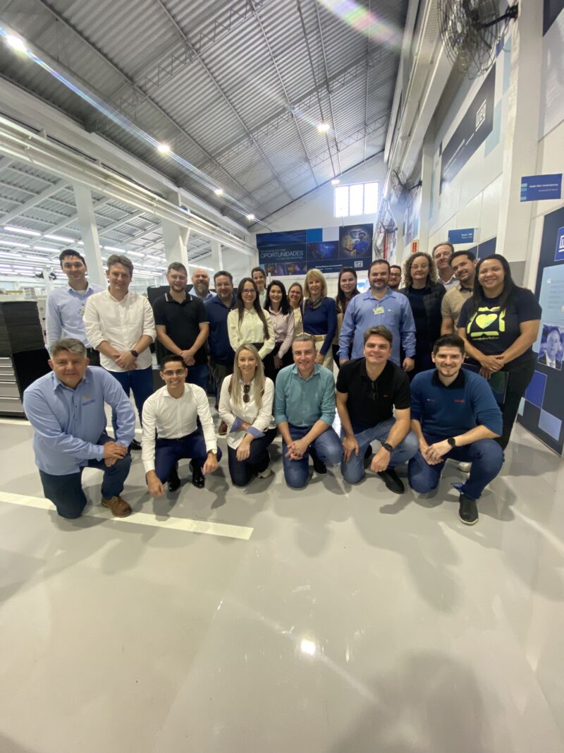 Missão Empresarial da CDL Jaraguá do Sul inspira Associados com visita à WEG